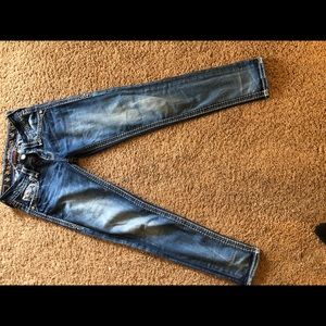 Rock  Revival skinny jean distressed jean sz25